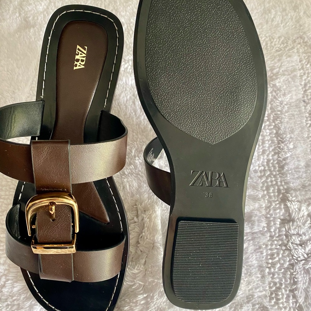 Zara dark brown Sandals with Gold Buckle accent. - Picture 4 of 4